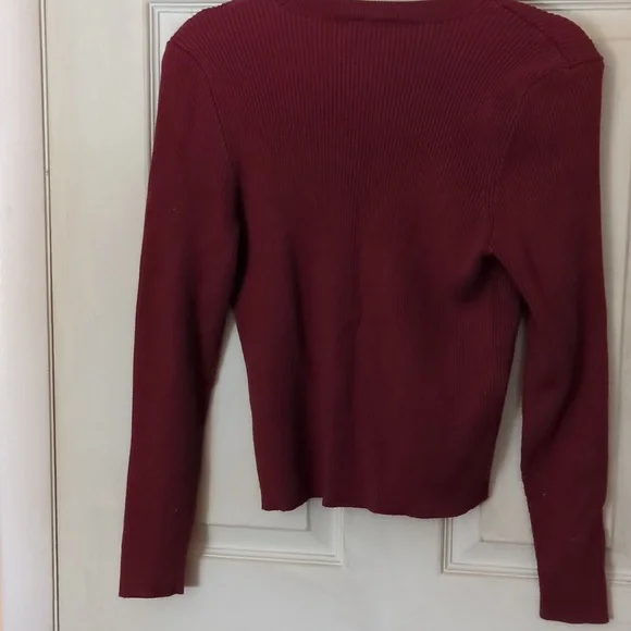 Abercrombie and Fitch XL burgundy scooped neck corset style slim ribbed sweater - Picture 6 of 6